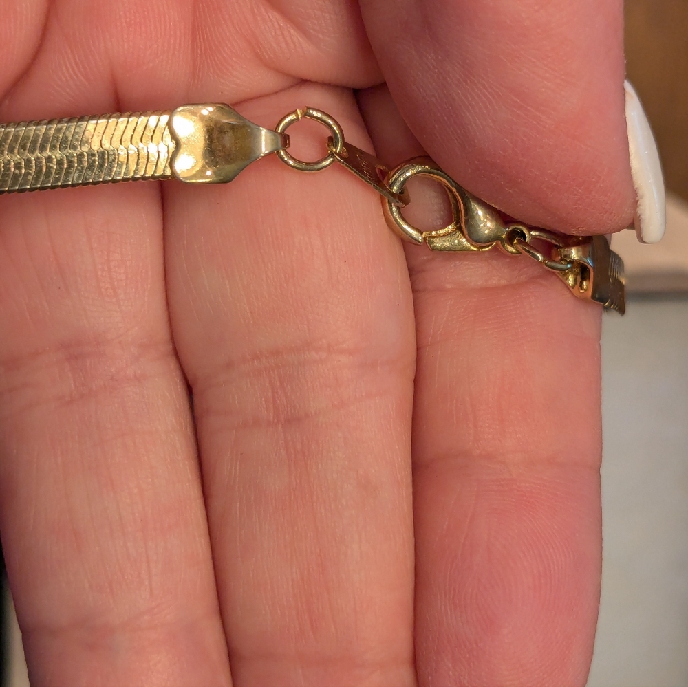 Classic Vintage Gold Plated Herringbone Necklace - Picture 10 of 10